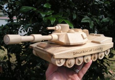 US Holzpanzer Abrams, Holzspielzeug
