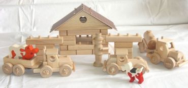 Tankstelle, Tankstelle - didaktisches Holzspielzeug