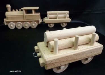 Wagen mit Holz für eine Dampflokomotive Holzspielzeug