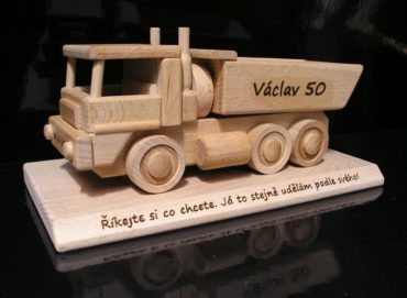 LKW auf dem Stand - Geschenke für Männer zum Jubiläum