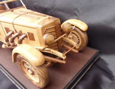 Mercedes SSK Holzfahrzeugmodelle