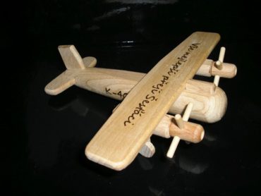Holzspielzeug Flugzeug
