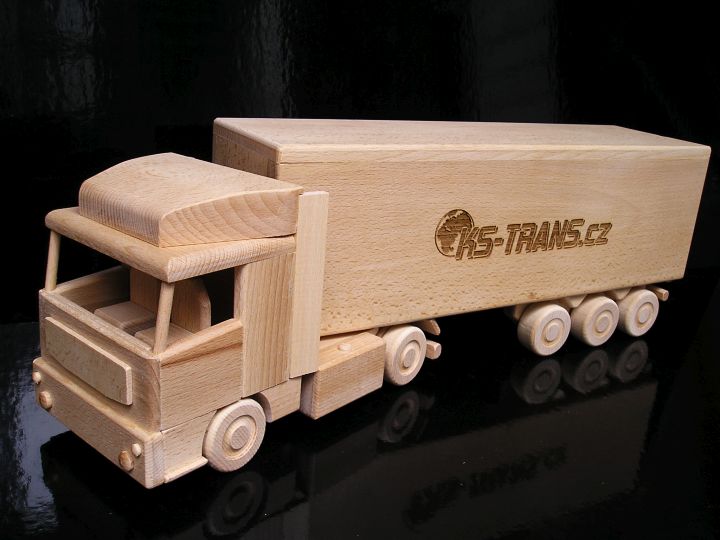 Holzgeschenk für LKW-Fahrer
