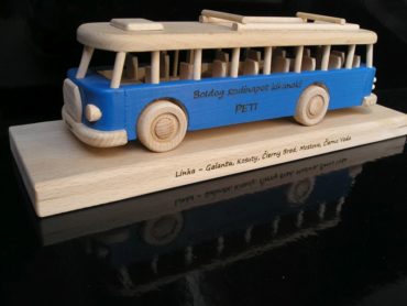 Spielzeugbus Geschenk zum Geburtstag