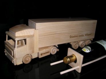 Holzgeschenk für LKW-Fahrer