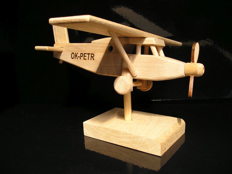 Holz Flugzeug Typ Pilatus Holzspielzeug Geschenke für Piloten