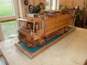 MANN Holzfahrzeugmodelle