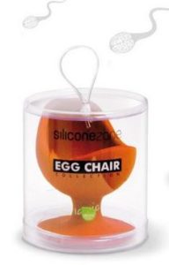 Ständer, gekochter Eierbecher mit Saugnapf,