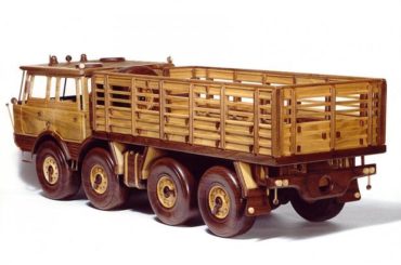TATRA Holzfahrzeugmodelle