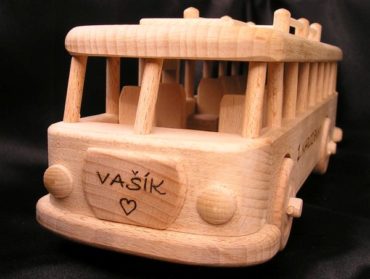Bus Holzspielzeug