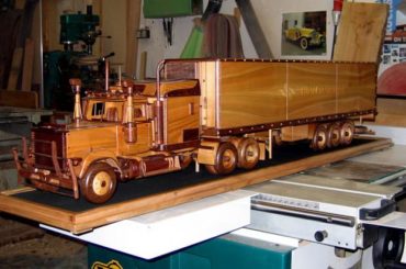 Mack LKW Holzfahrzeugmodelle