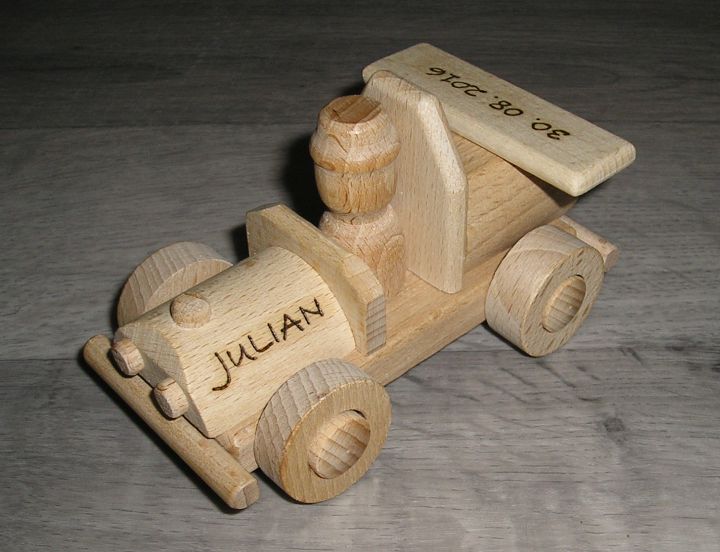 Holzspielzeug für Kinder