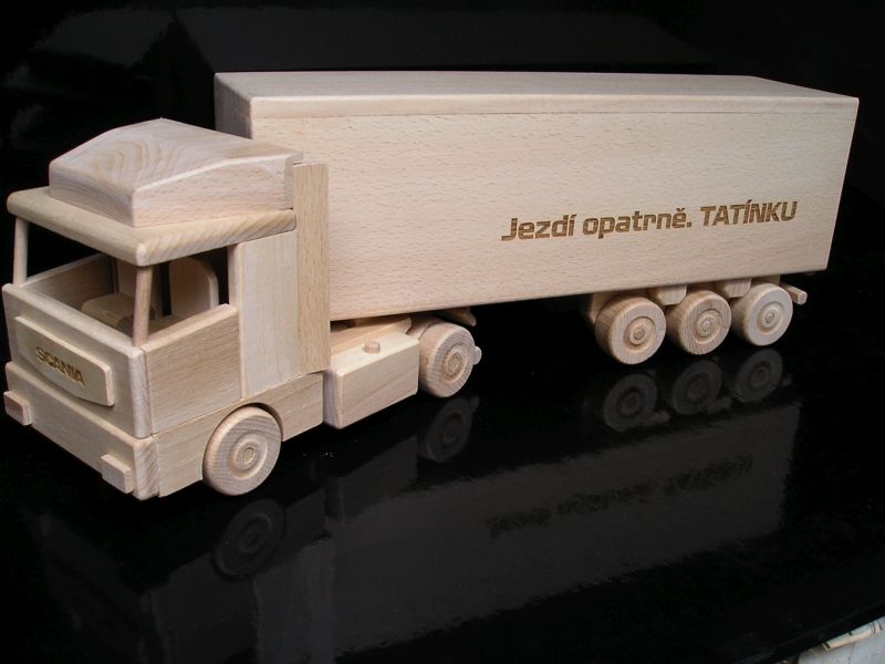 Holzgeschenk für LKW-Fahrer