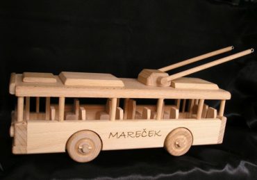 Trolleybusse, Holzspielzeug, Holzgeschenke