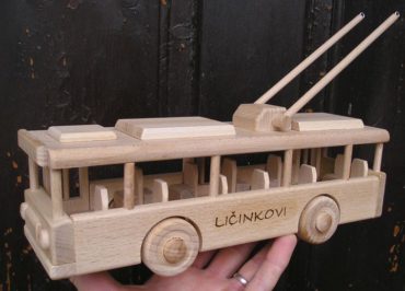 Trolleybusse, geschäftiges Holzspielzeug, Holzgeschenke