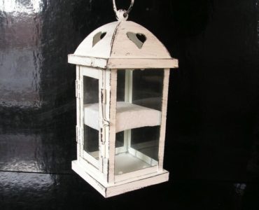 Biela dekoračná lampáš, lampa na sviečku